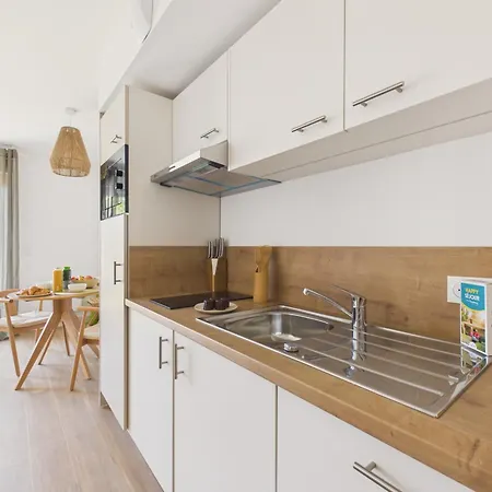 Le Mid-length- Pour 3 - Piscine Commune