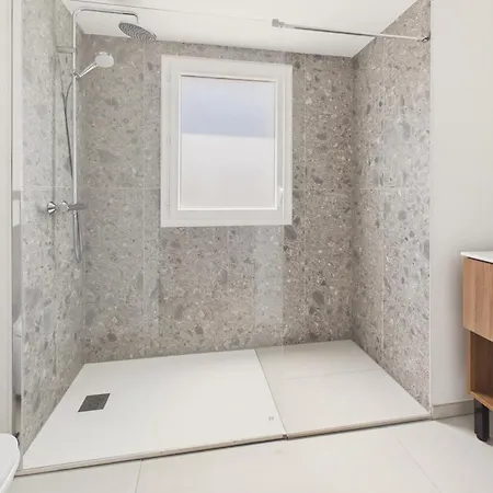 Le Mid-length- Pour 3 - Piscine Commune Апартаменты *